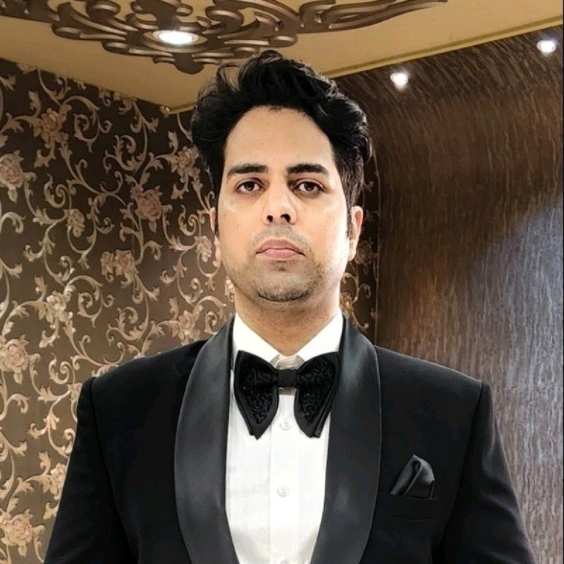 Aaqib Noor, CFA, FRM - Operations Associate | Stackforce