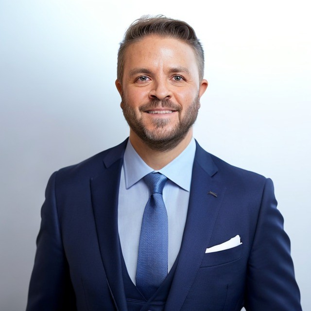 Combiz Richard Abdolrahimi, Esq., J.D., LL.M. | Stackforce