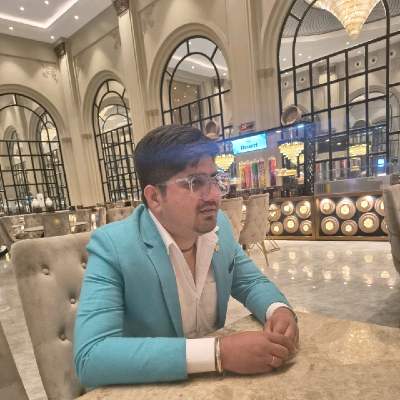 Aditya Vashist - Sales Executive | Stackforce
