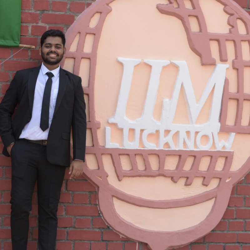 ALEX THOMAS - Operations Associate | Stackforce