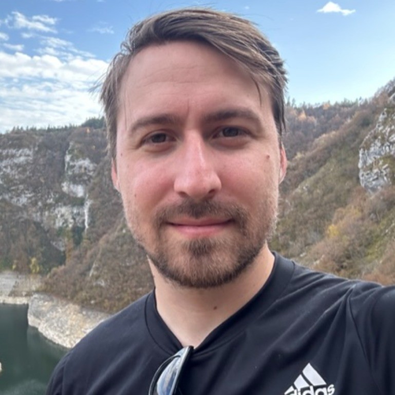 Dan B. - Co-Founder | Stackforce