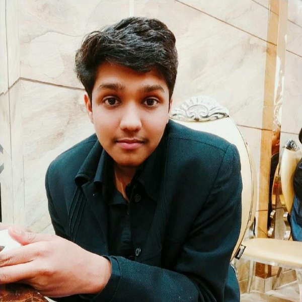 Devanshu G. - CEO | Stackforce