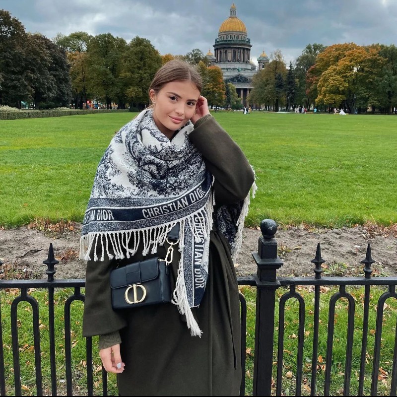 Emily Blues - Associate Partner | Stackforce
