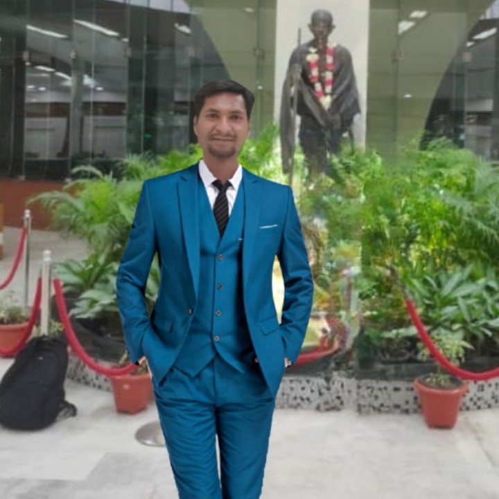 Himanshu . - CEO | Stackforce