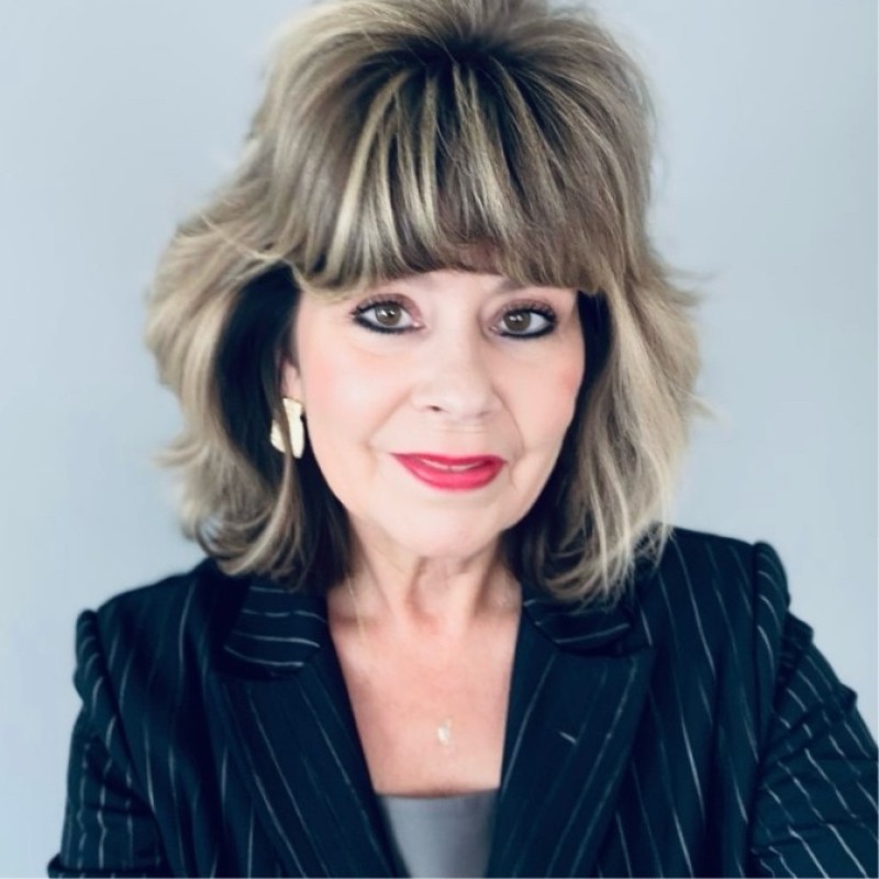 Kelly Mizell 🌟 - CEO | Stackforce