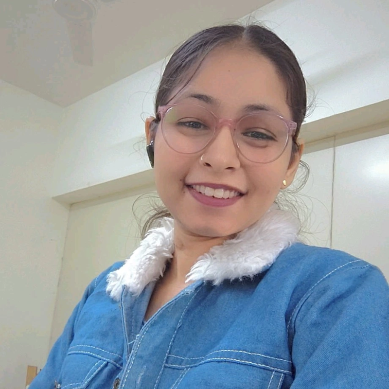 khushi chanderiya - Operations Associate | Stackforce