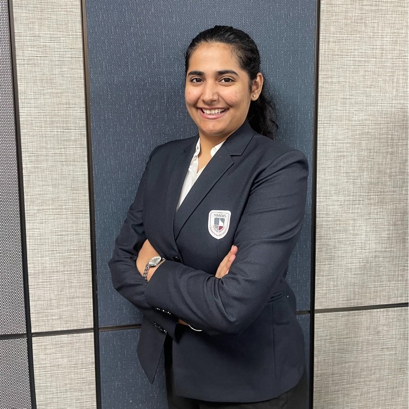 Khushi Mohnani - Sales Executive | Stackforce