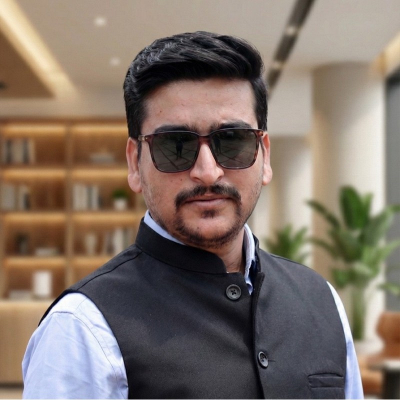 Kiran Karamari - Operations Associate | Stackforce