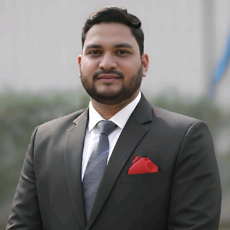 Kishan Godhani 💎 - Operations Associate | Stackforce