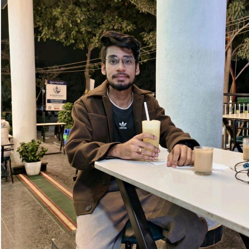 Yash Parashar 🇮🇳 - Product Designer | Stackforce