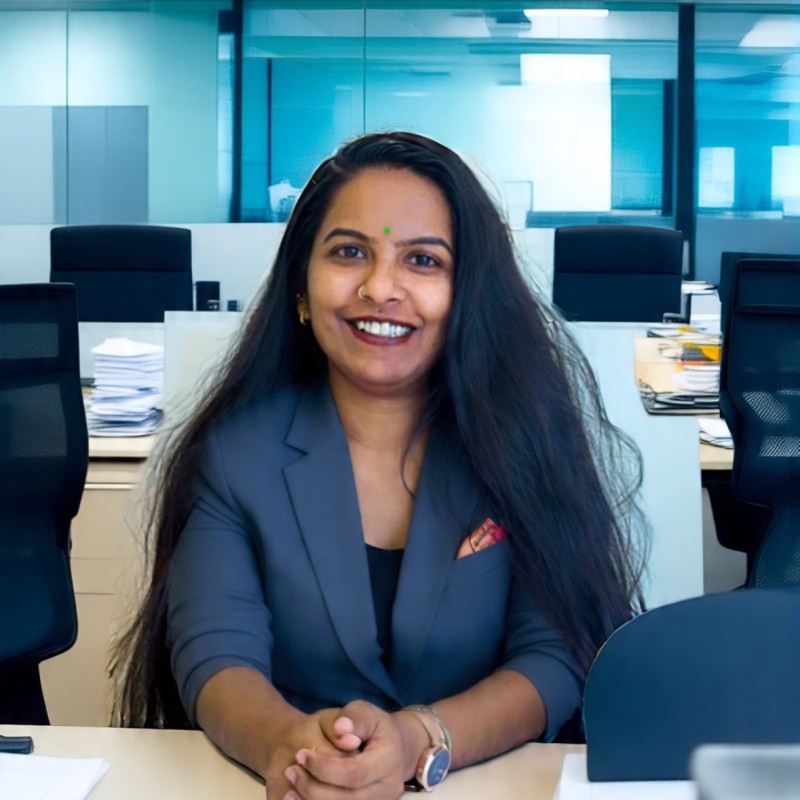 Mahi B. - HR Manager | Stackforce