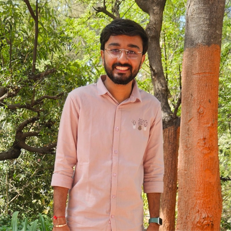 MOVALIYA SHREYASH - UI Designer | Stackforce