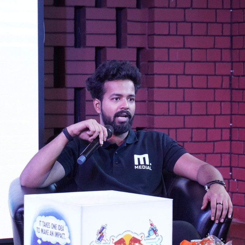 Niket Raj Dwivedi - CEO | Stackforce