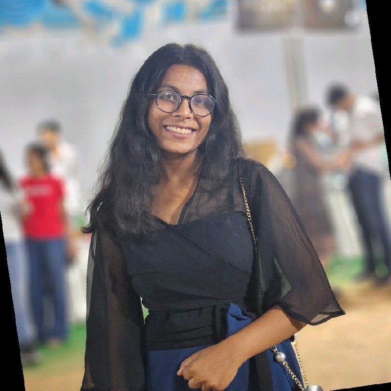 SIMRAN . - Head of Design | Stackforce