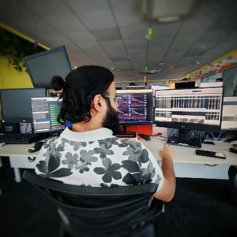 Sunny Shivlani - Co-Founder | Stackforce
