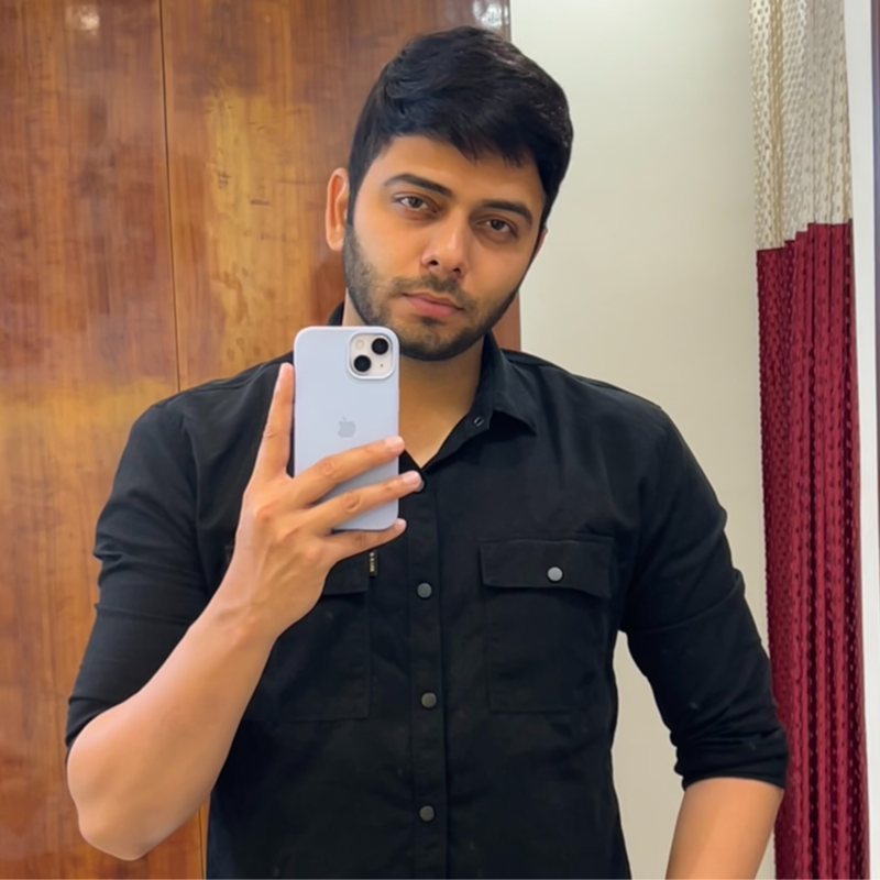 Manoj B. - Operations Associate | Stackforce