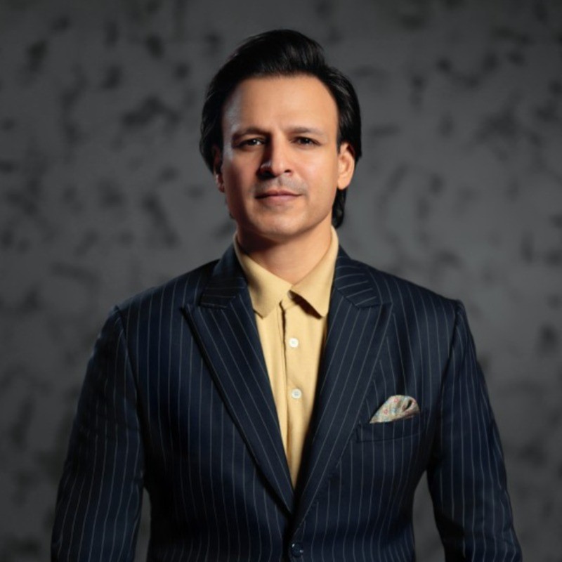 Dr. Vivek Anand Oberoi - Co-Founder | Stackforce